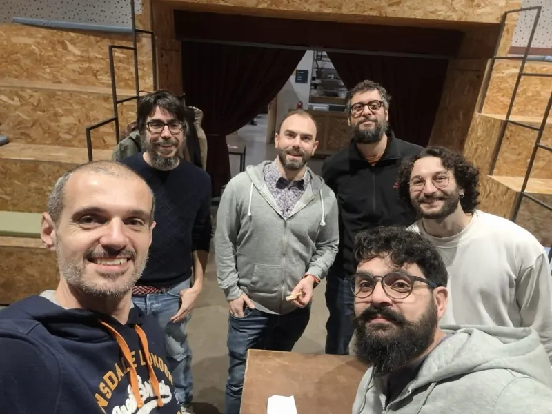 Lo staff di firenze.dev prima dell'inizio della serata